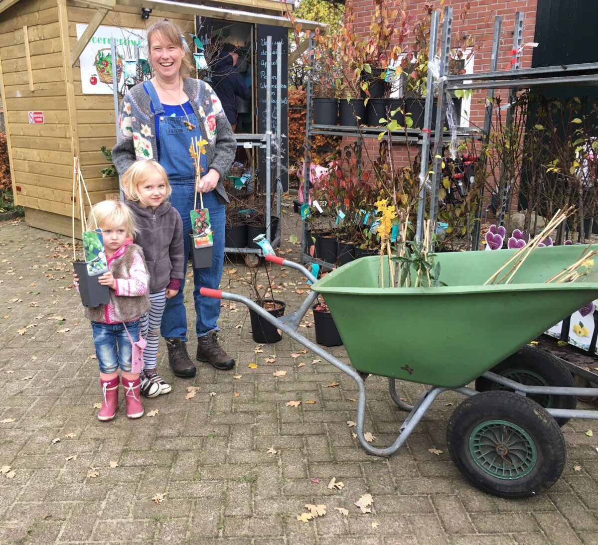 Struikenactie ‘Mmm, natuur om op te (vr)eten’ groot succes!