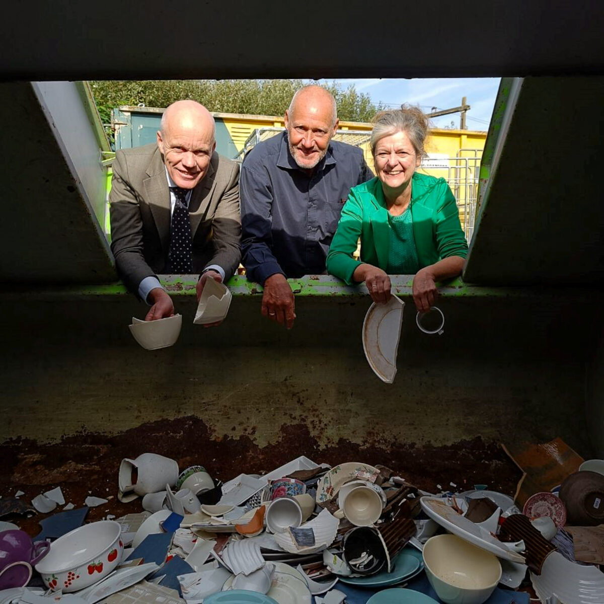 Scherven brengen geluk: nieuwe Overijsselse ketensamenwerking keramiek resulteert in kringloopbaksteen en circulair servies